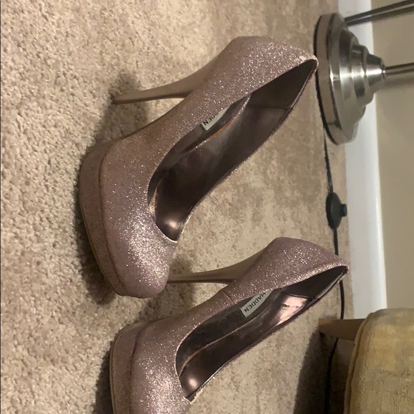 Heels - Picture 3 of 6